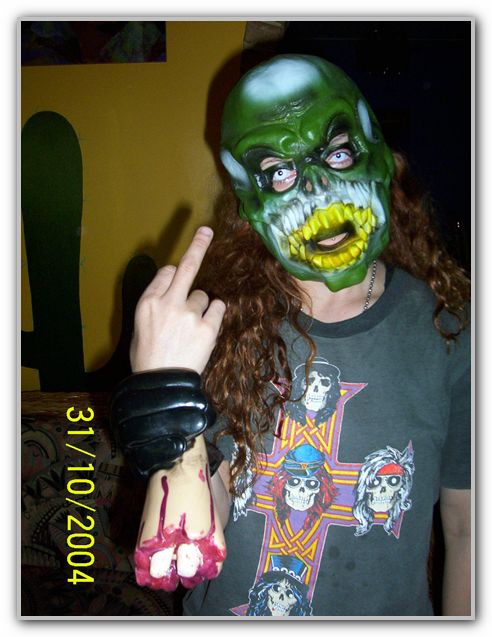 MJ with here message for Halloween Oct 2004